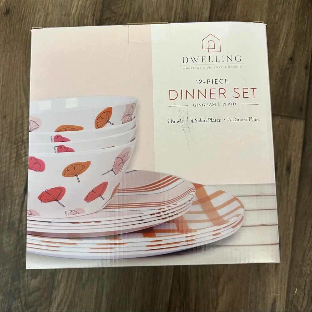 Dwelling Melamine 12-piece dinner set gingham & plaid